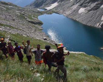 Les participants au projet en vacances ne semaine
