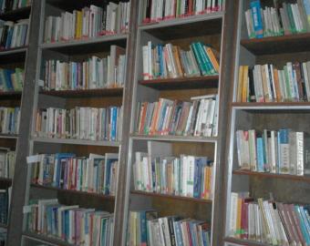 La bibliotéca de la comunidad de&nbsp;Rishikesh
