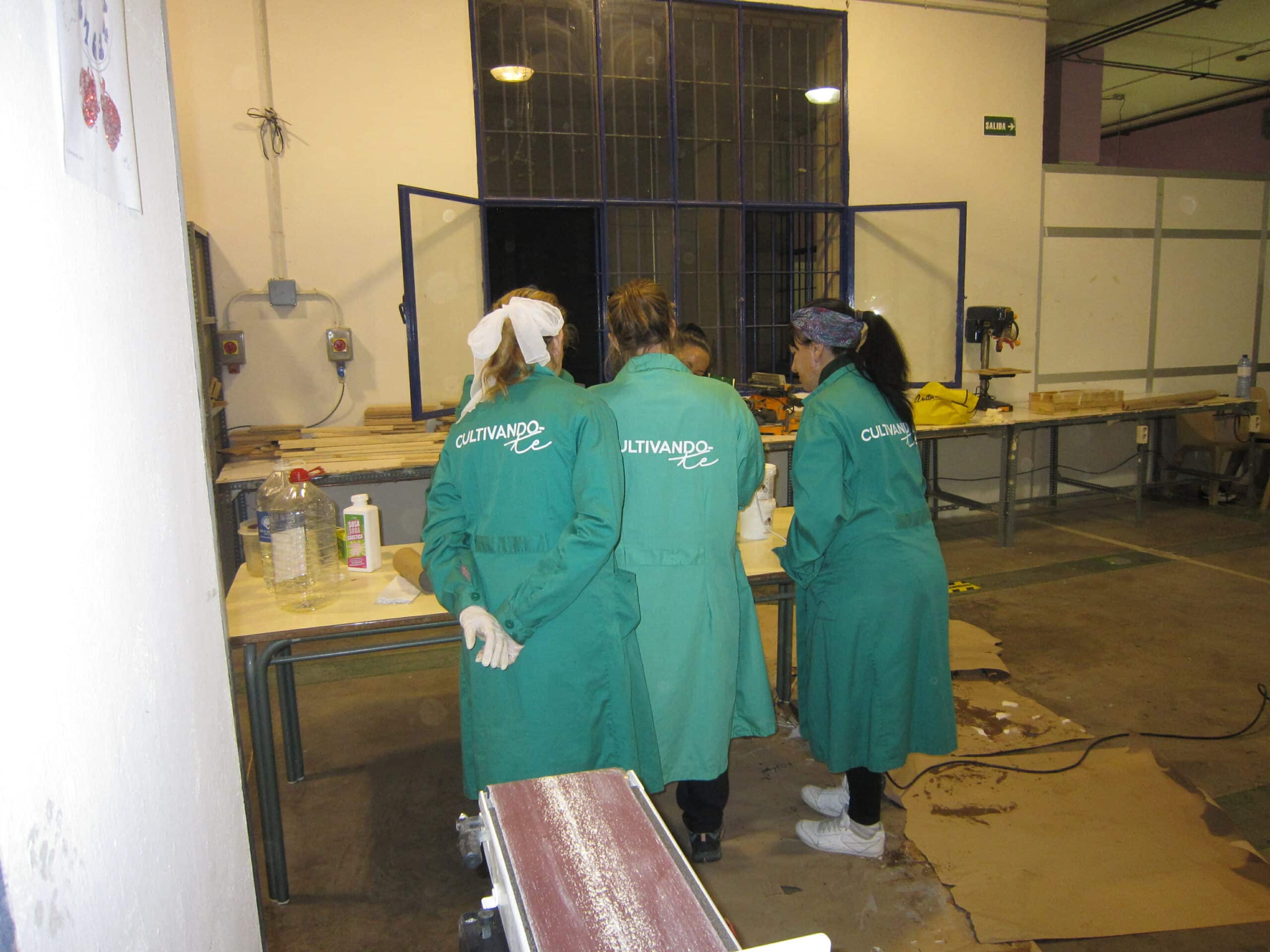 foto_3_participantes_en_taller