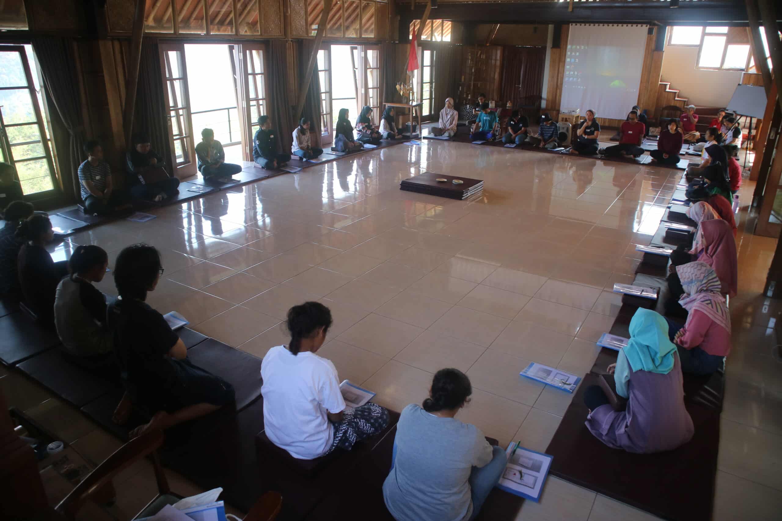 picture_5_interfaith_youth_camp_2019